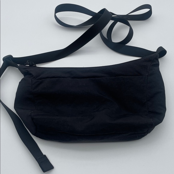 Lululemon Crossbody Bag - Picture 2 of 5